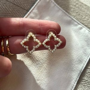 Marley Lilly Pearl Flower Earrings